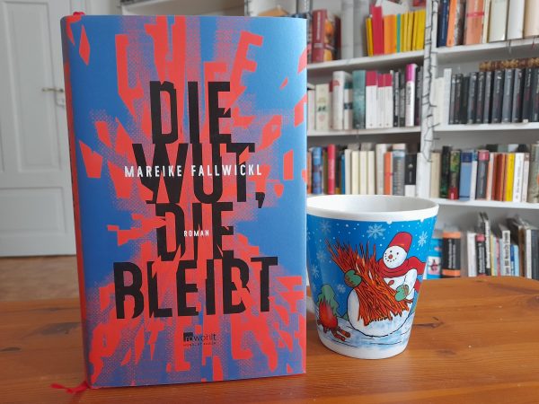 Cis Frau sein „Die Wut, die bleibt“ – Rezension
