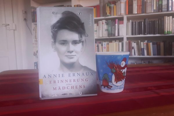 Erinnerung an ein anderes ich – „Erinnerung eines Mädchens“ Annie  Ernaux Rezension