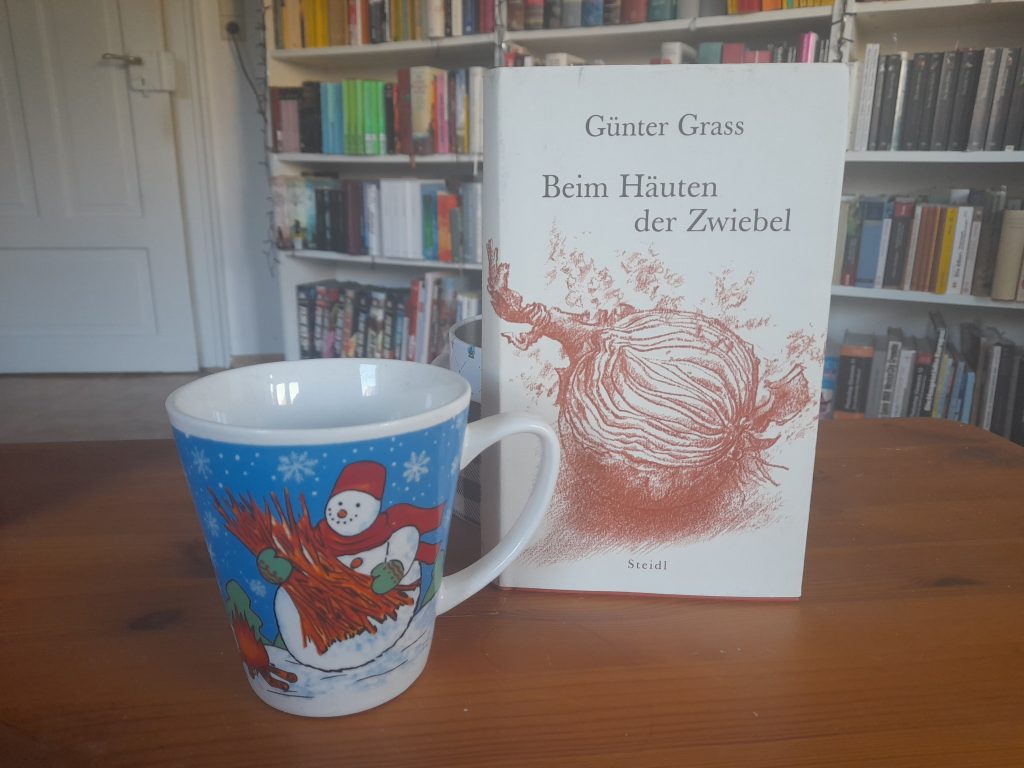Das Buch Beim Hüten der Zwiebel von Günter Grass